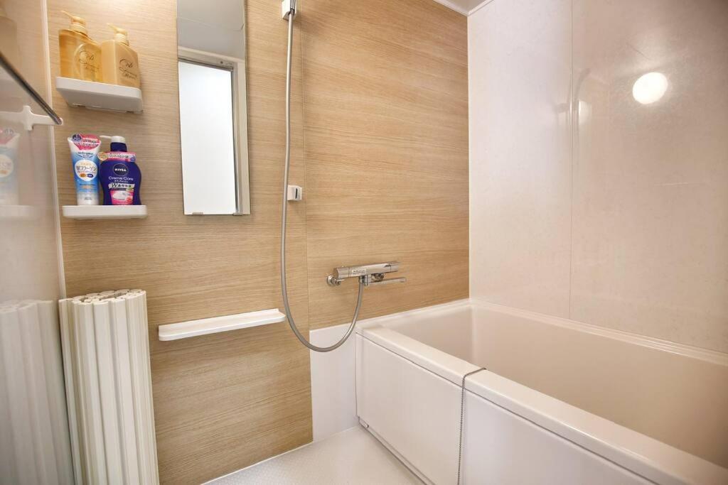 Apartment Edogawa Japanese Style 201 Has Direct Access To Akihabara And Shinjuku, With Convenient Transportation And Free Wifi Tokyo