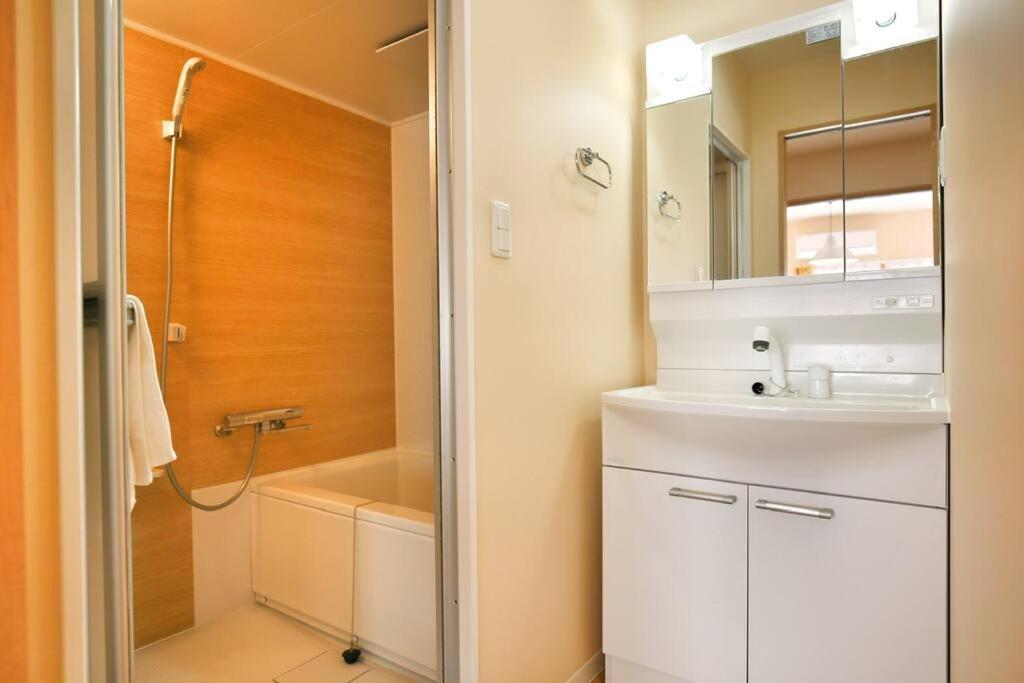 Edogawa Japanese Style 201 Has Direct Access To Akihabara And Shinjuku, With Convenient Transportation And Free Wifi